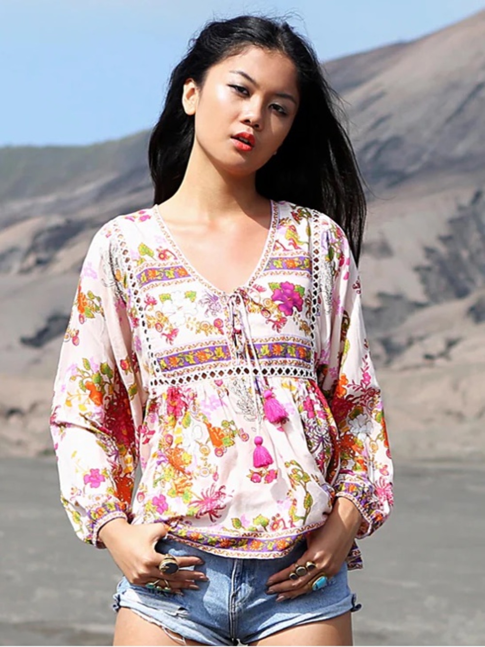 STUNNING!!🌸 Tulle and Batiste Boho Bella Pink Primrose Blouse w/Bell Sleeves